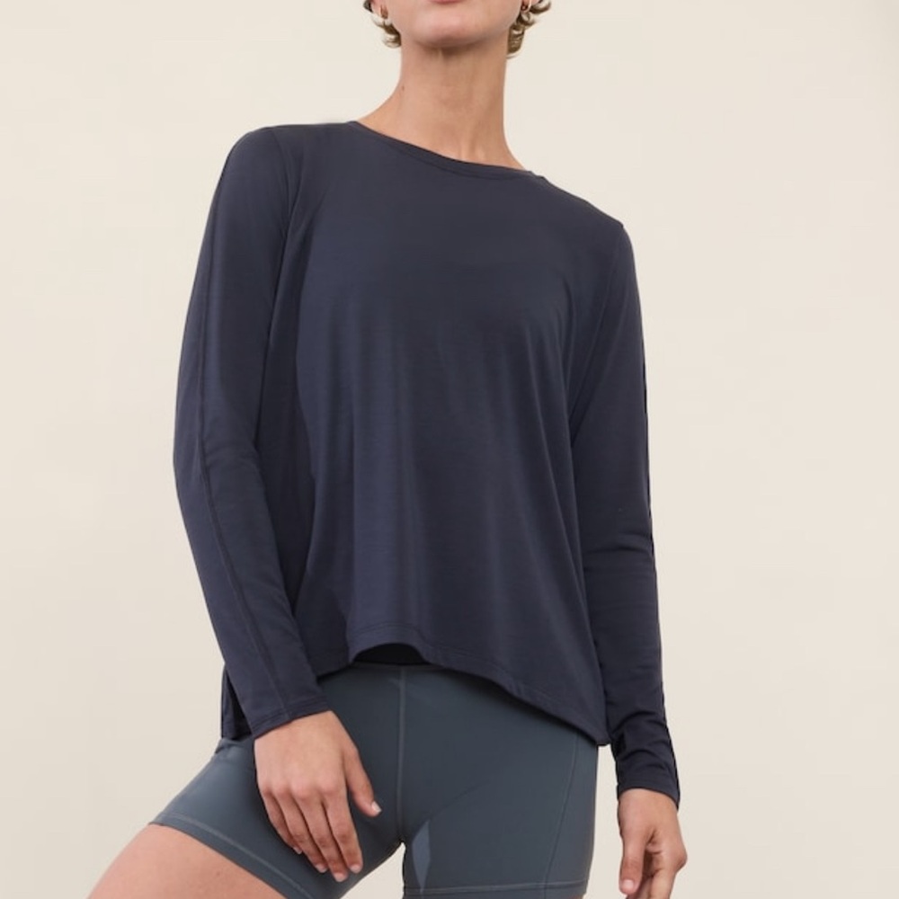 Athleta  Womens Witj Ease Pullover Top  Long Sleeve